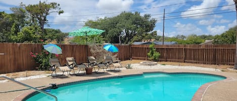 Fenced, Private Pool with Chairs, Cup Holders, Umbrellas, and Fire pit