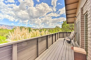 Private Balcony | Outdoor Seating