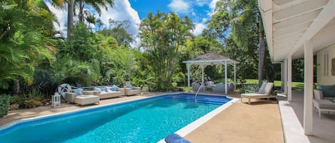 Welcome to Palm Grove 1! An amazing holiday home in Barbados just a 5 min walk from the beach