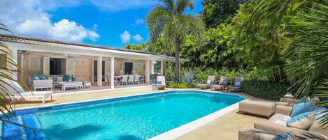 Welcome to Palm Grove 1! An amazing holiday home in Barbados just a 5 min walk from the beach