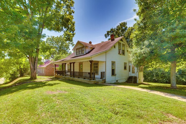 Stewart Vacation Rental | 3BR | 1BA | 2 Steps To Access | 1,500 Sq Ft