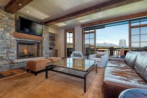 Living Room - Summer