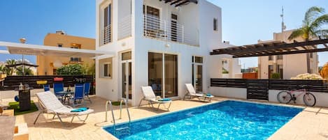 Beautiful villa with private pool and terrace