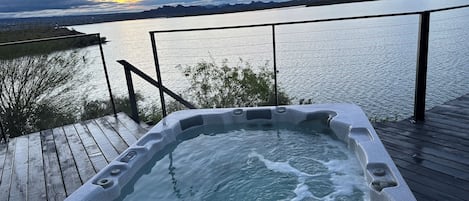 Idromassaggio all'aperto