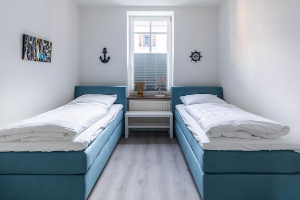 Gästezimmer mit Einzelbetten