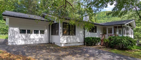 Side view of The Gate House