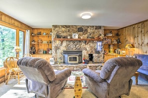 Living Room | Wood-Burning Fireplace | Pet Friendly w/ Fee | Free WiFi