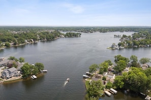 Lake Cottage on Lake Orion