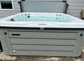 Hot tub