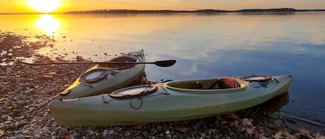 Enjoy a little kayaking!