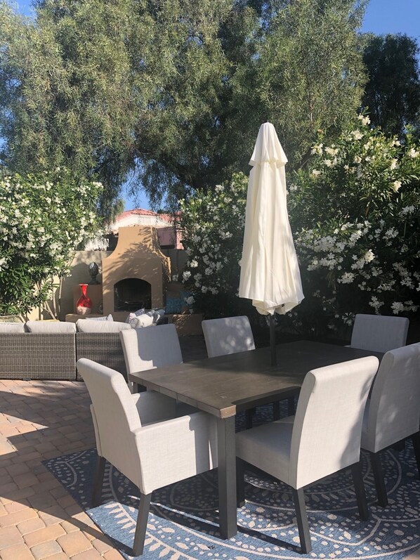 Outdoor dining