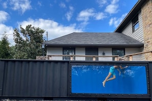 Snap share-worthy photos through the 10-foot pool window!