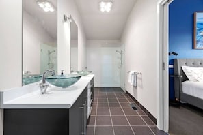 Modern ensuite