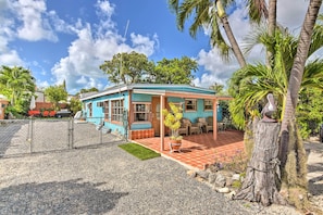 Exterior | Outdoor Seating | Driveway Parking (4 Vehicles)