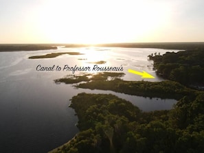 Beautiful sunrise aerial photo of Lake Rousseau, taken by our awesome Guest Haley while staying at Professor Rousseau's!
Photo: Haley Rasmussen, Jacksonville Photographer