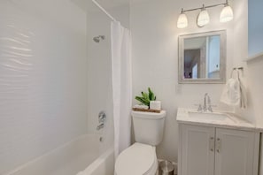 soak your cares away in this minimalist bathroom.