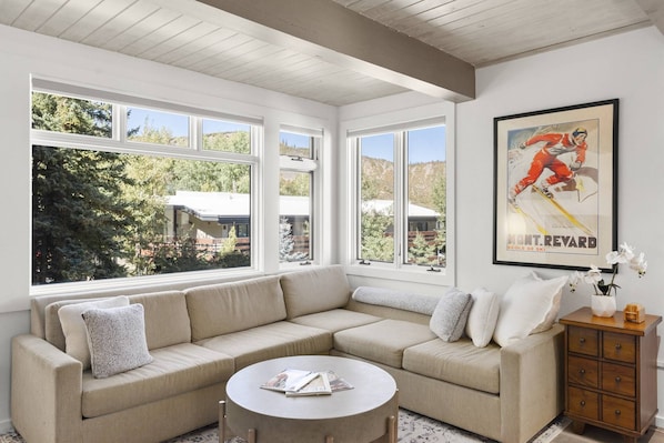 Unwind on the comfortable sofa after a day enjoying all that the Aspen Snowmass area has to offer!