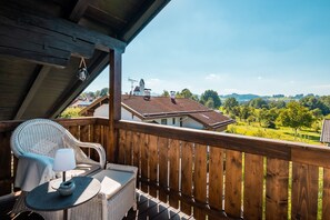 Ferienwohnung Wohnschlafraum mit Westbalkon, Küchenzeile, 50 qm