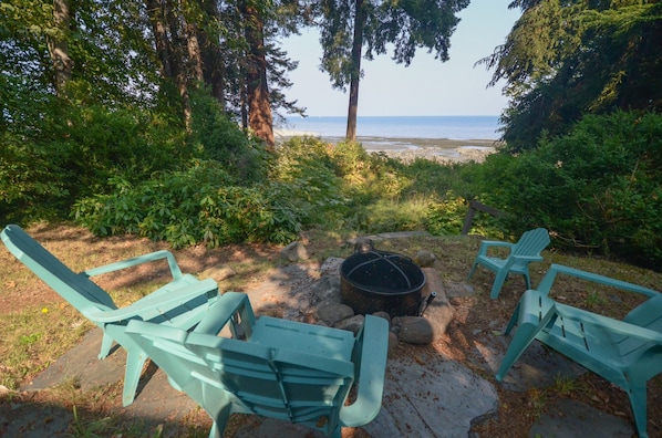 Firepit Overlooking Ocean
