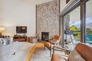 Living Area - Park Place 302C - Breckenridge Vacation Rental