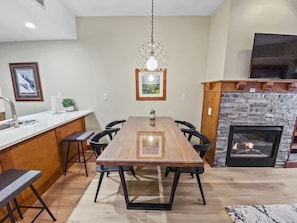 Dining Table and Breakfast Bar!