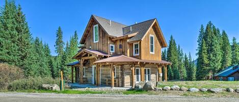 Breckenridge Vacation Rental | 2BR | 3BA | 1,887 Sq Ft | Stairs Required