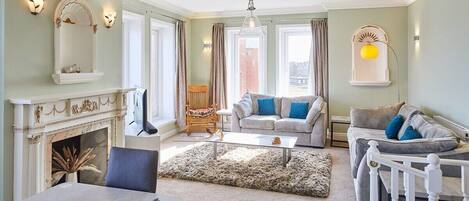 4 Metropole Towers, Whitby - Host & Stay