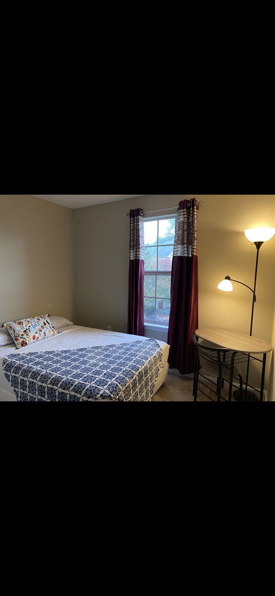 1 bedroom+private bath+free parking+wifi
