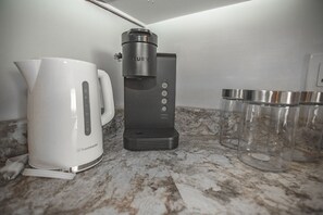 Kaffe och/eller kaffebryggare