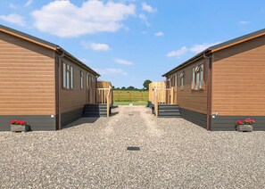 Westfield Lodge - Larkrise Farm Lodges, Charlton Adam, Somerton