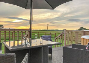 Westfield Lodge - Larkrise Farm Lodges, Charlton Adam, Somerton