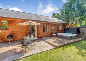 Berkeley Elite Spa - Ford Farm Lodges, Kilcot, Newent