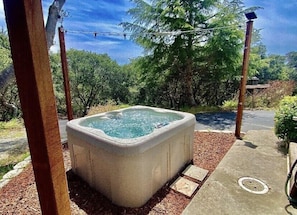 Bain à remous extérieur