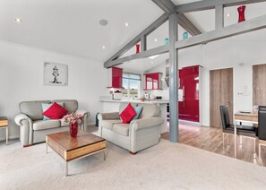 Amroth 3 - Meadow House Holiday Park, Summerhill, Amroth