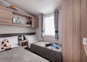 Opal - Orchards Holiday Park, Newbridge, Nr Yarmouth