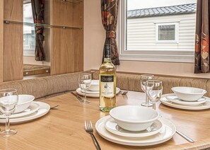 Gold 3 - Lyons Manor House, Maryport