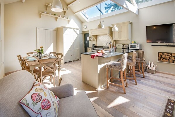 Williamston Cowshed - open-plan living area