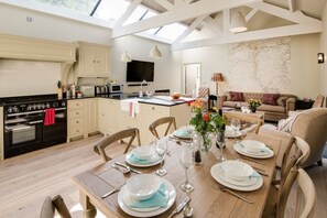 Williamston Cowshed - open-plan kitchen & living area