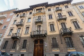 Façade