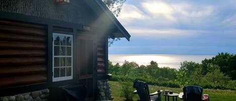 Perch cabin exterior