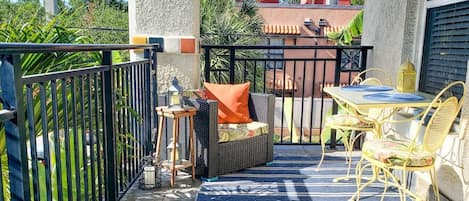 Spacious Balcony With Views Of Downtown