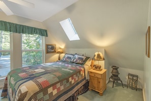 Indoors, Bedroom, Room, Building, Home Decor