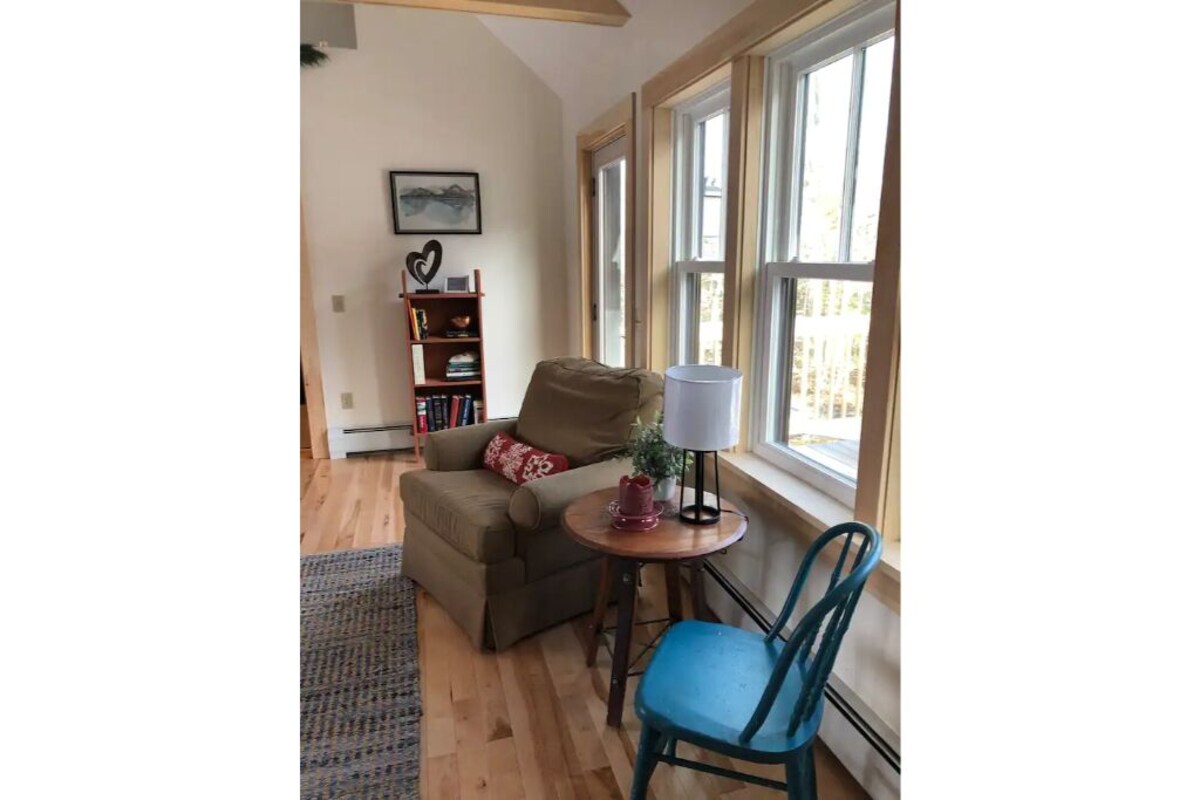 Lakefront Home near Acadia National Park w/Dock & Firepit