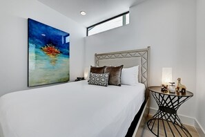 Secondary bedroom with queen bed