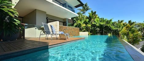 Soak up the Queensland sunshine poolside, with sun loungers encouraging you to lay out and read your favourite book.