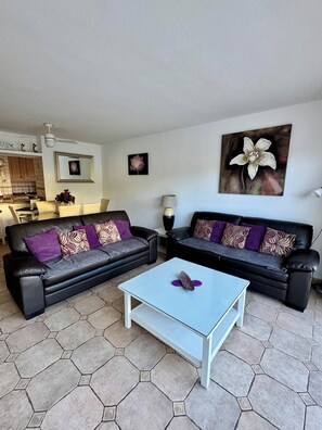 Lounge area