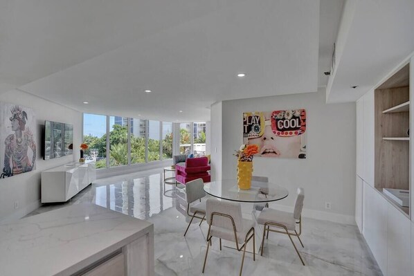 Dining area for 4, Roku streaming tv, living area 