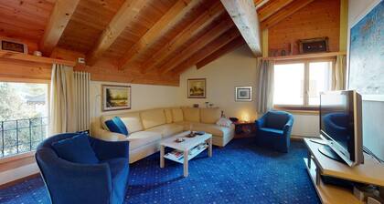 4 ½ - room apartment on the top floor.