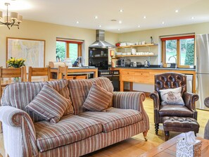 Open plan living space | Over Brandelhow, Keswick