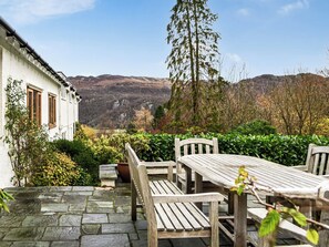 Sitting-out-area | Over Brandelhow, Keswick